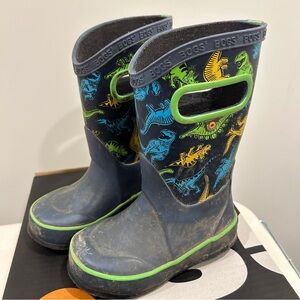 Kids Bogs rainbows size 9